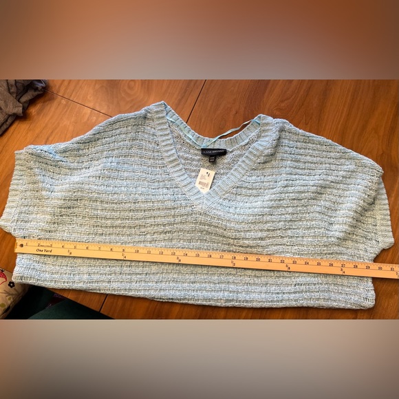 Light Blue Sleeveless Sweater NWT - Picture 3 of 6